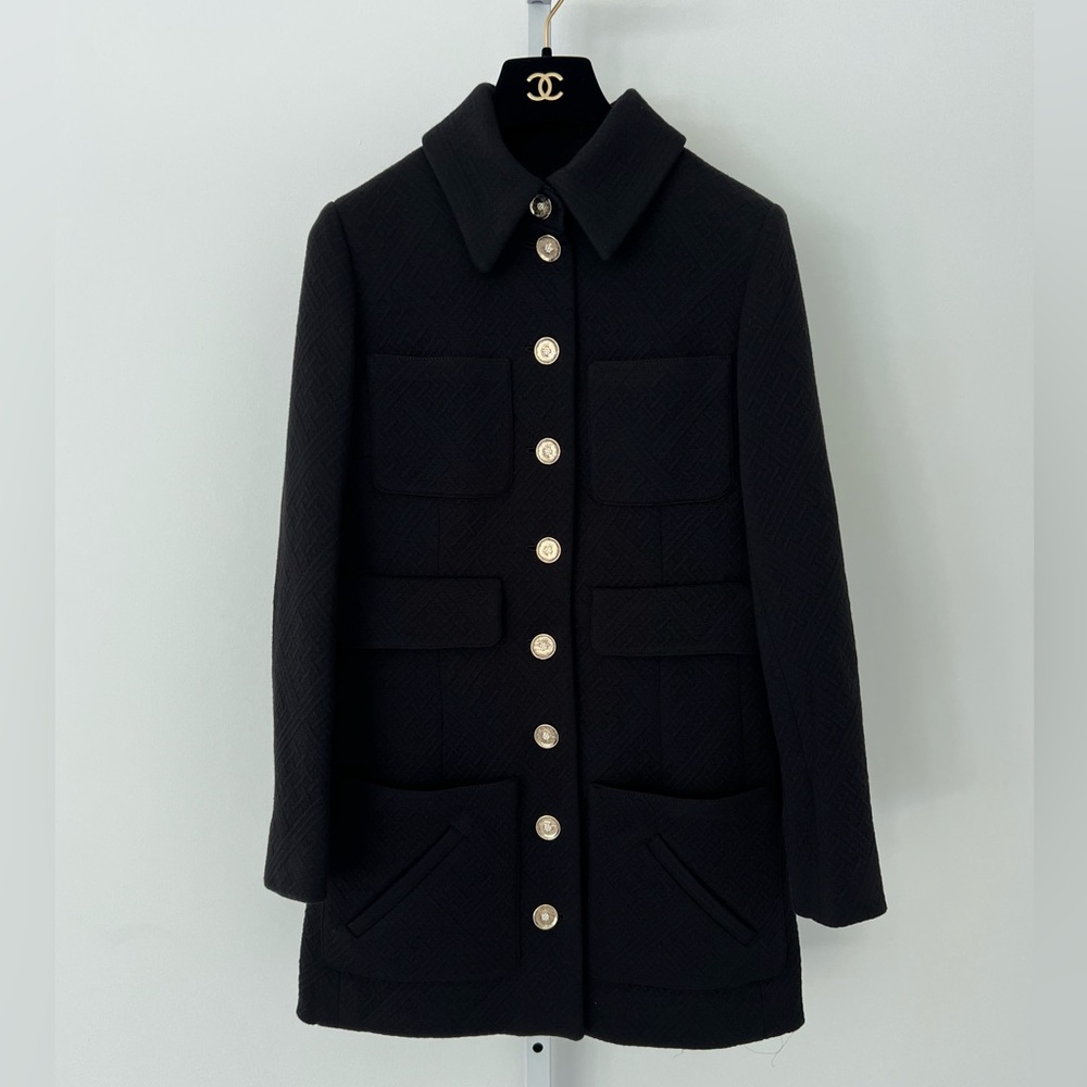 CHANEL 23B  BLACK PRINT WOOL COAT JACKET SIZE FR 38 / US 6 NWTS!